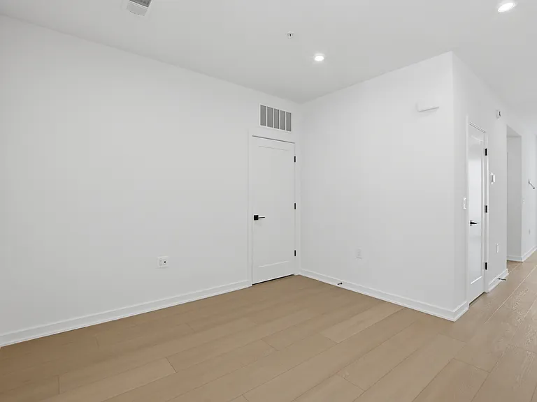 4759 Sully Point Ln — Photo 9