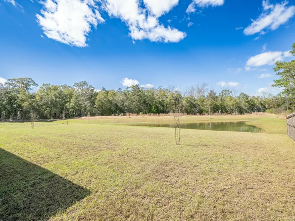 30 W Oak Trees Ln, Freeport, FL 32439