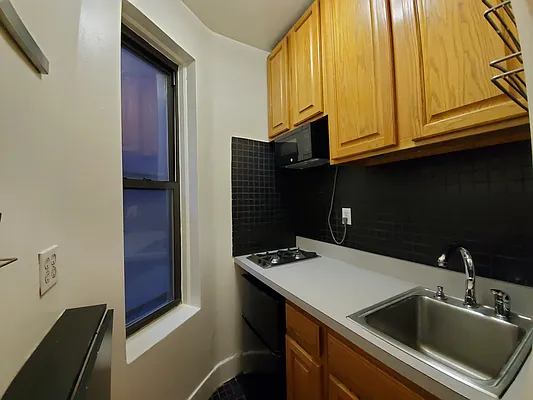 Rented by Corcoran | media 7