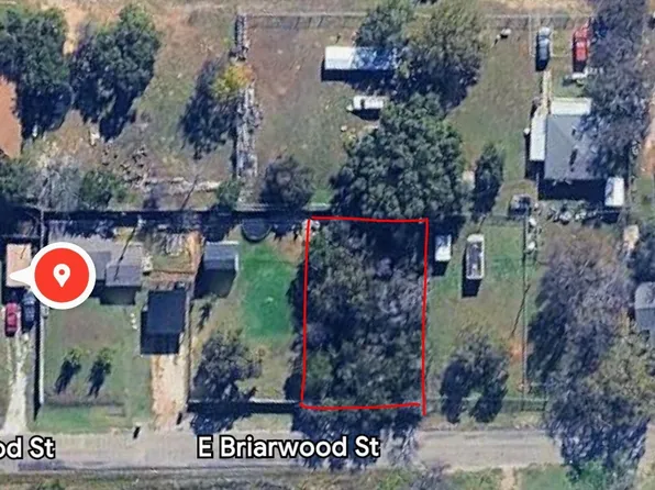 2717 E Briarwood St, Granbury, TX 76048