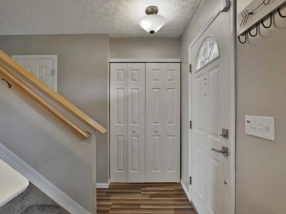 4th image of 2783 Pheasant Field Dr
