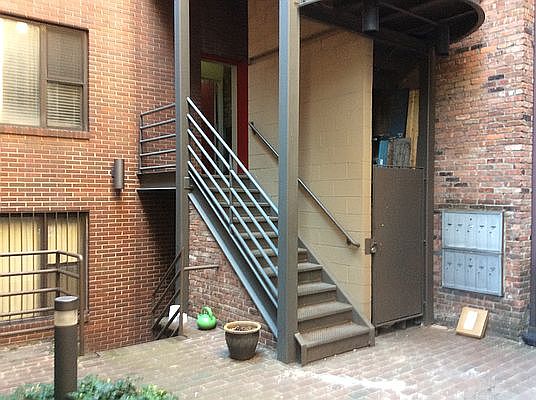 3rd image of 137A Christopher St #3B