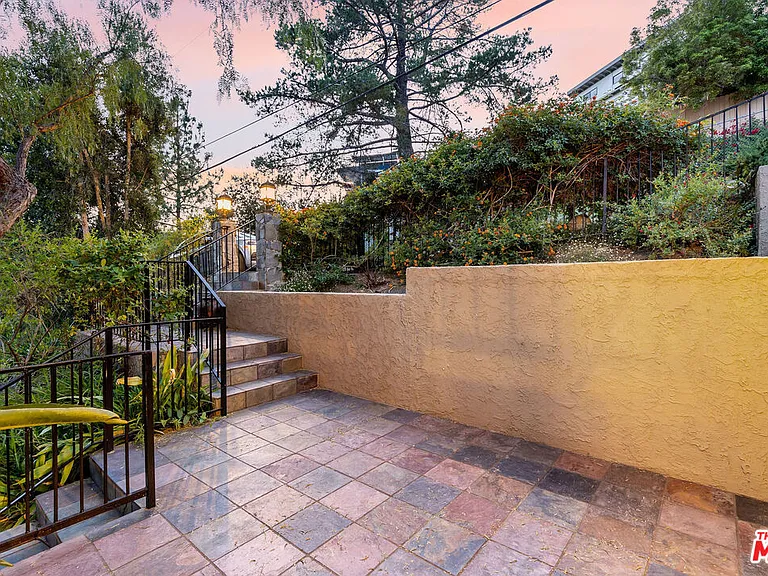 2716 Halsey Rd — Photo 46