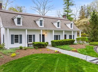 933 E Saddle River Rd, Ho Ho Kus, NJ 07423