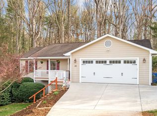 25 Sawmill Rd, Asheville, NC 28803