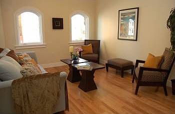1st image of 557 Fillmore St APT 1