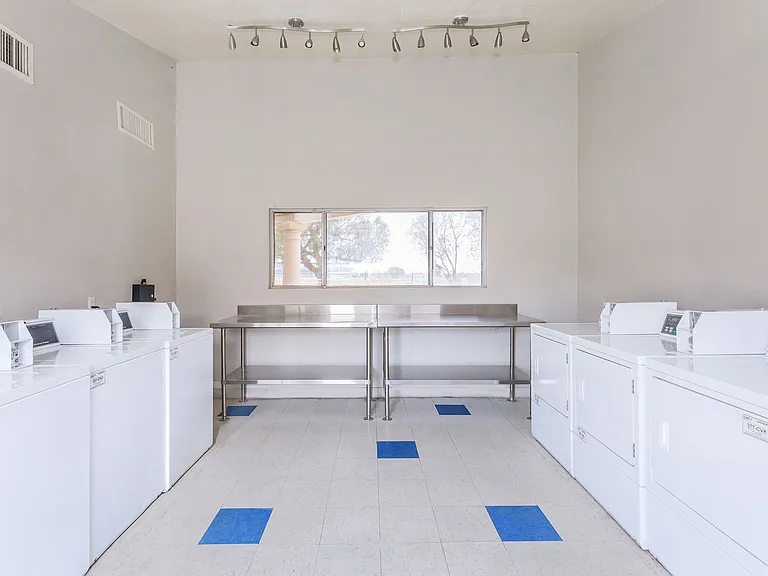 Williams Gateway Apartments — Photo 10