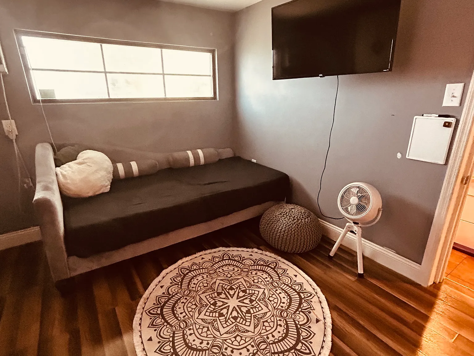 1 bed, 960 sqft, $1,450 — Photo 2