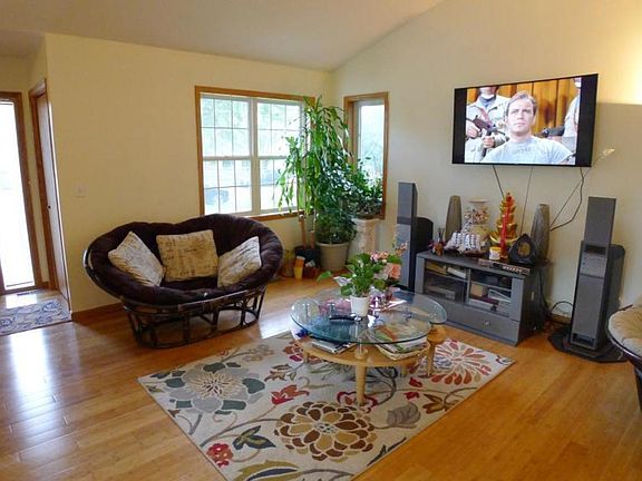 3rd image of 3600 28th Ave S