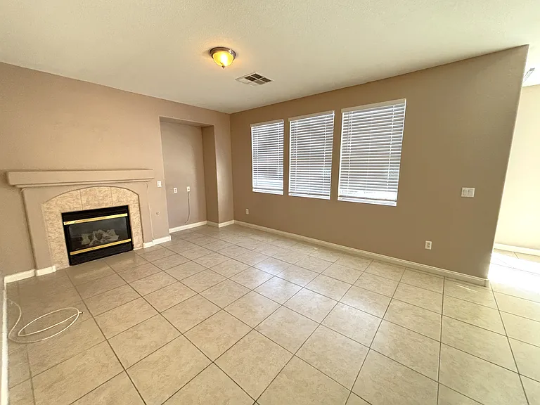 9815 Havasupai Ave — Photo 3