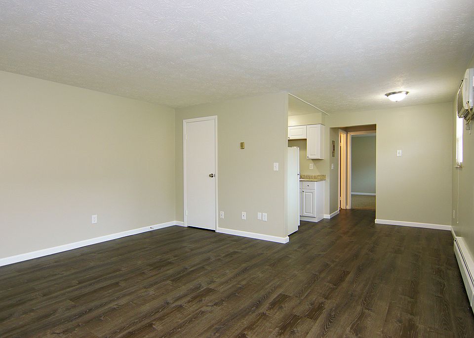 1st image of 106 Koehler Ave APT 9