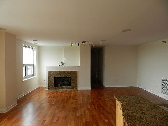 2nd image of 4350 N Broadway Ave #P-95