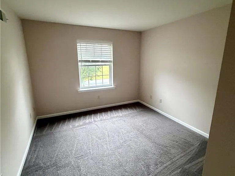 523 Kemmerer Ln — Photo 11