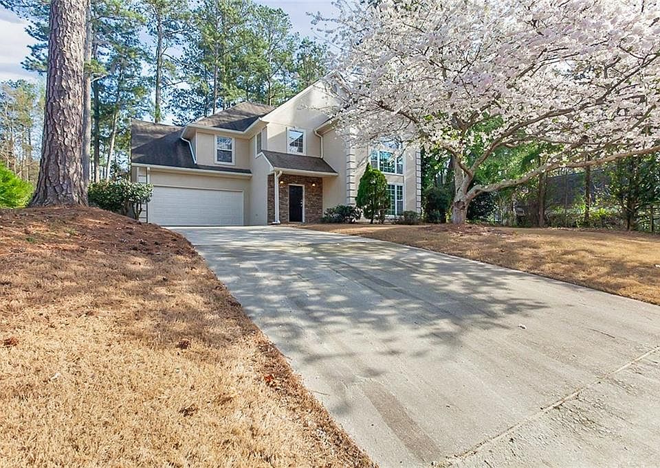 1st image of 461 Shyrewood Dr