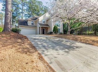 461 Shyrewood Dr, Lawrenceville, GA 30043