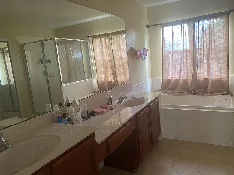 2705 Grapevine Crst — Photo 18