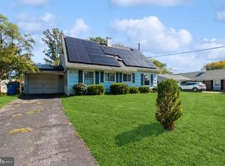 6 Bucknell Ln, Willingboro, NJ 08046