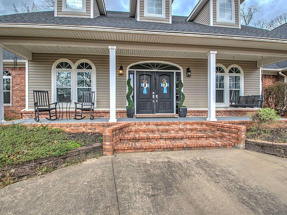 3rd image of 2200 Indian Valley Dr