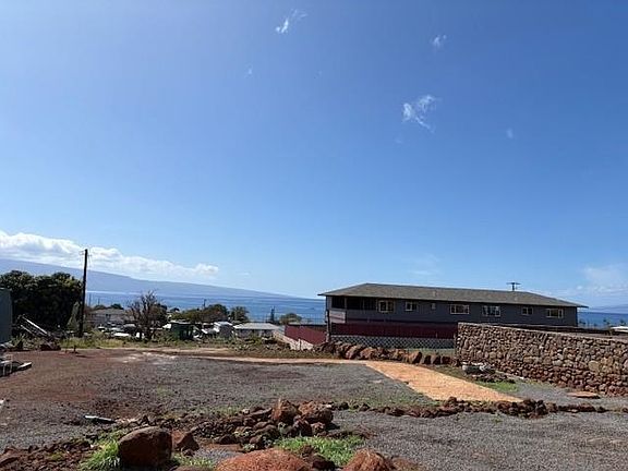 2nd image of 171A Wahikuli Rd #27-A