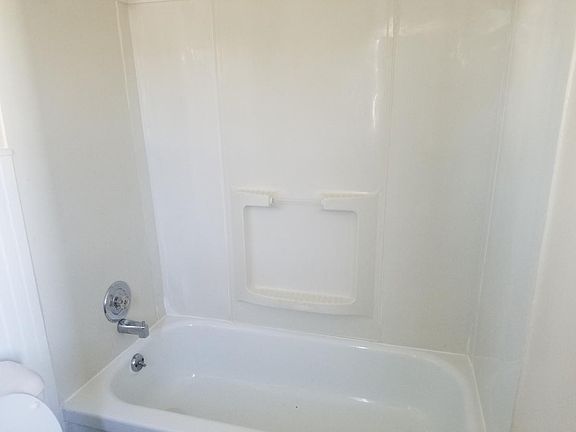 14D CARVER ST BATHTUB