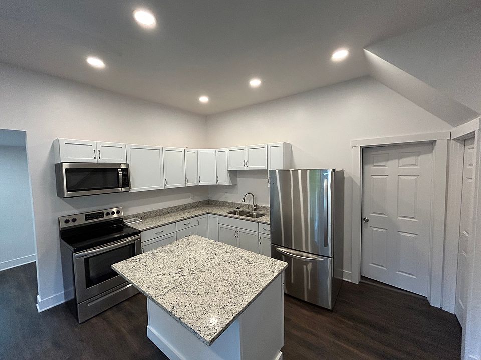 1st image of 238 Everett Ave
