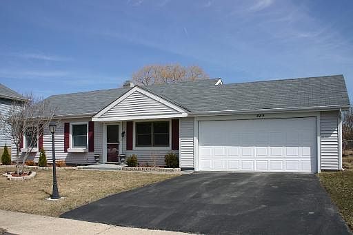 1st image of 889 S Voyager Dr