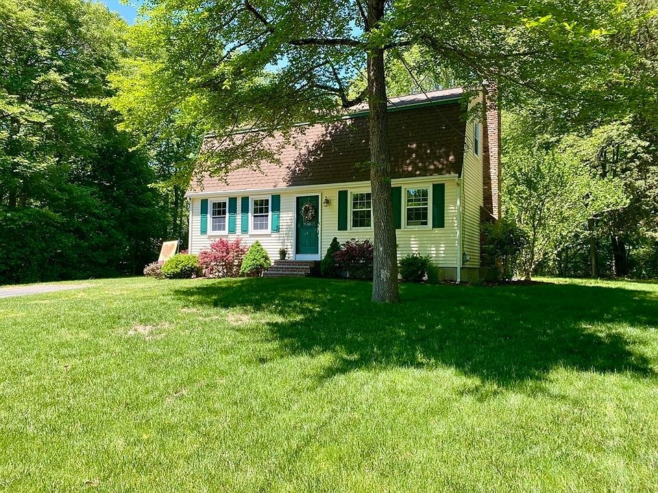 1st image of 83 Spring Hill Dr