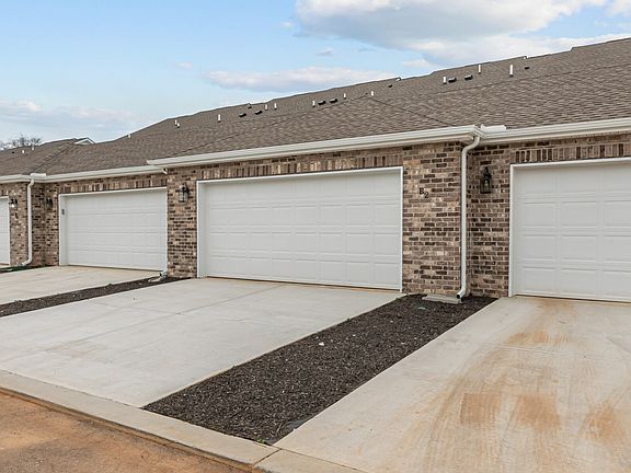 2nd image of 2900 Suzanne Landon Dr Unit B2