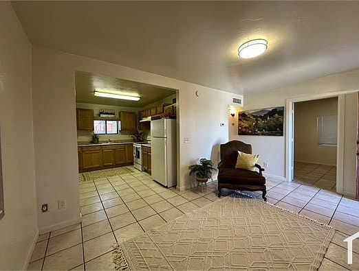 2nd image of 1825 S Jefferson Ave APT 1