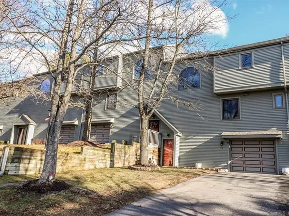 4 Pond View Drive, Brookfield, CT 06804