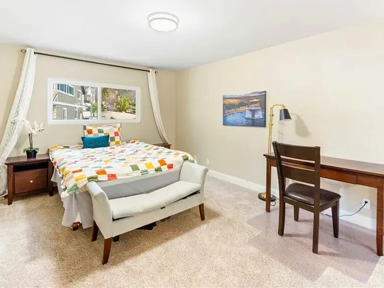 5075 Calypso Ct — Photo 9