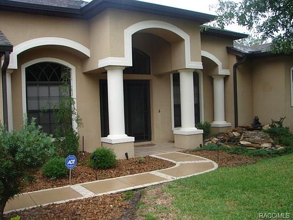 3rd image of 26 Speceberry Cir