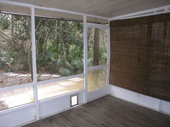 4th image of 7044 NW 52nd Ter