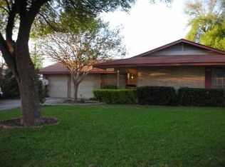 2135 Greencrest Dr, San Antonio, TX 78213
