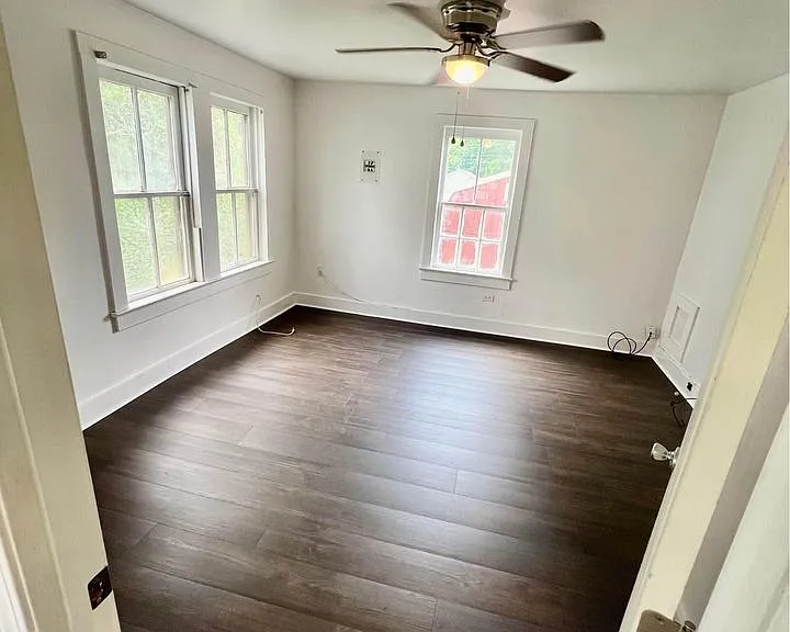 815 Morgan St — Photo 6