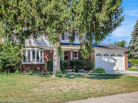 3rd image of 31263 Shaw Dr