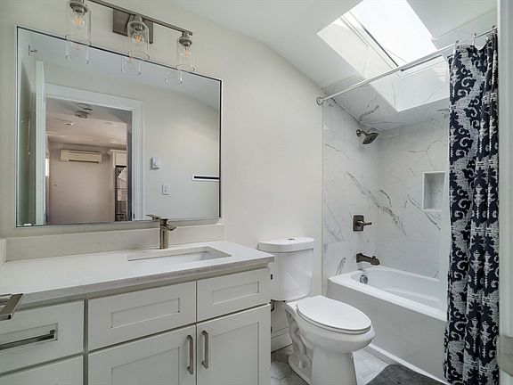5th image of 109 Main St #1