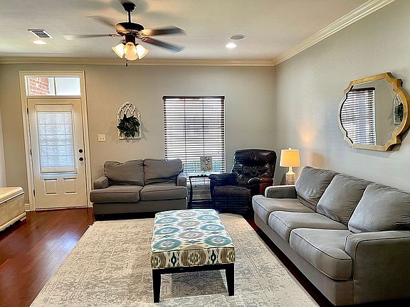 4th image of 147 Lake Maclaine Ave