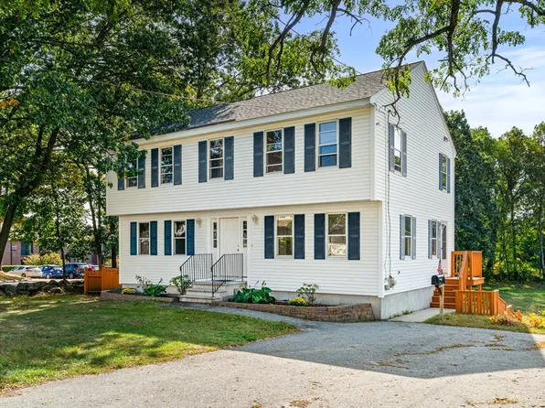 1199 Lawrence St, Lowell, MA 01852