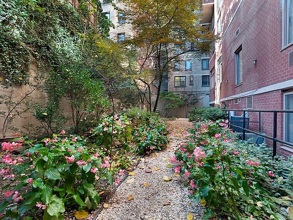 4th image of 108 E 96th St APT G1