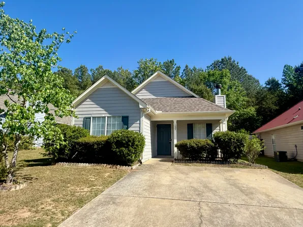132 Carrington Ln, Calera, AL 35040