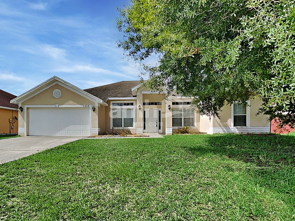 1st image of 1378 SW Prairie Cir