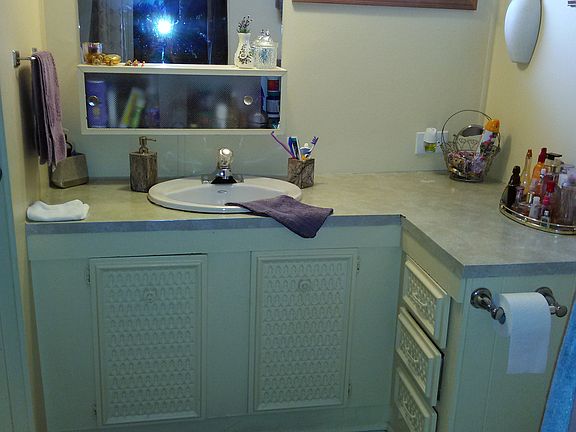 5th image of 115 Martin Dr