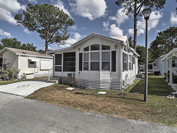3rd image of 822 Owl Ln