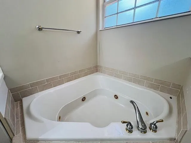 30 Beechdale Ln — Photo 15