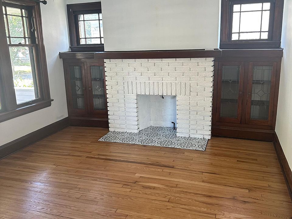 1st image of 2148 Lewis Dr