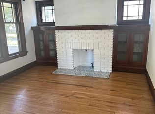2148 Lewis Dr, Lakewood, OH