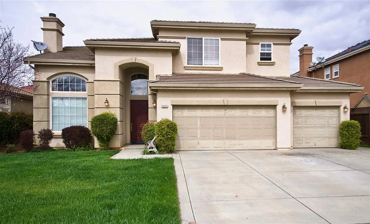 1511 Santa Ines Way photo 1
