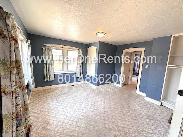 141 E Wentworth Ave — Photo 14