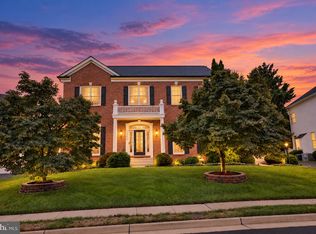 13803 Cutleaf Ct, Chantilly, VA 20151
